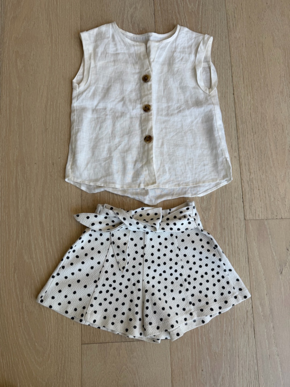 Zara Girls 2-piece summer set - linen button vest & polka dot shorts / size 7